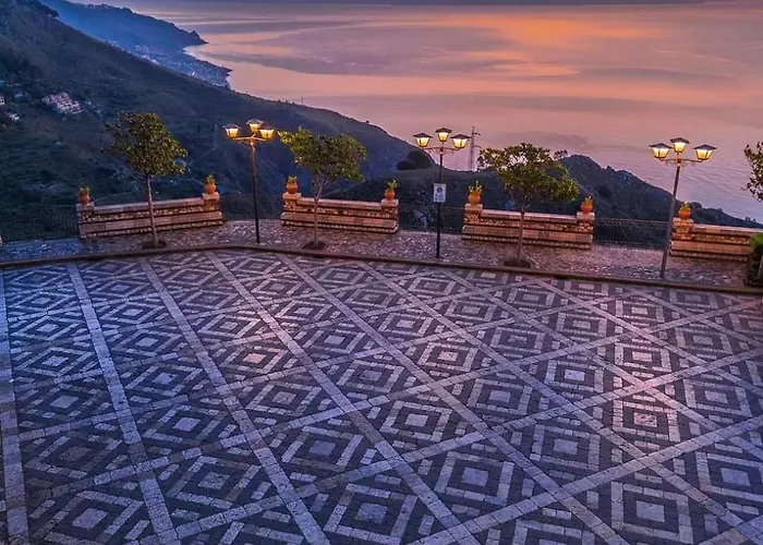 A Ceramarrotta Petralia Tra Taormina E * 卡斯泰尔莫拉